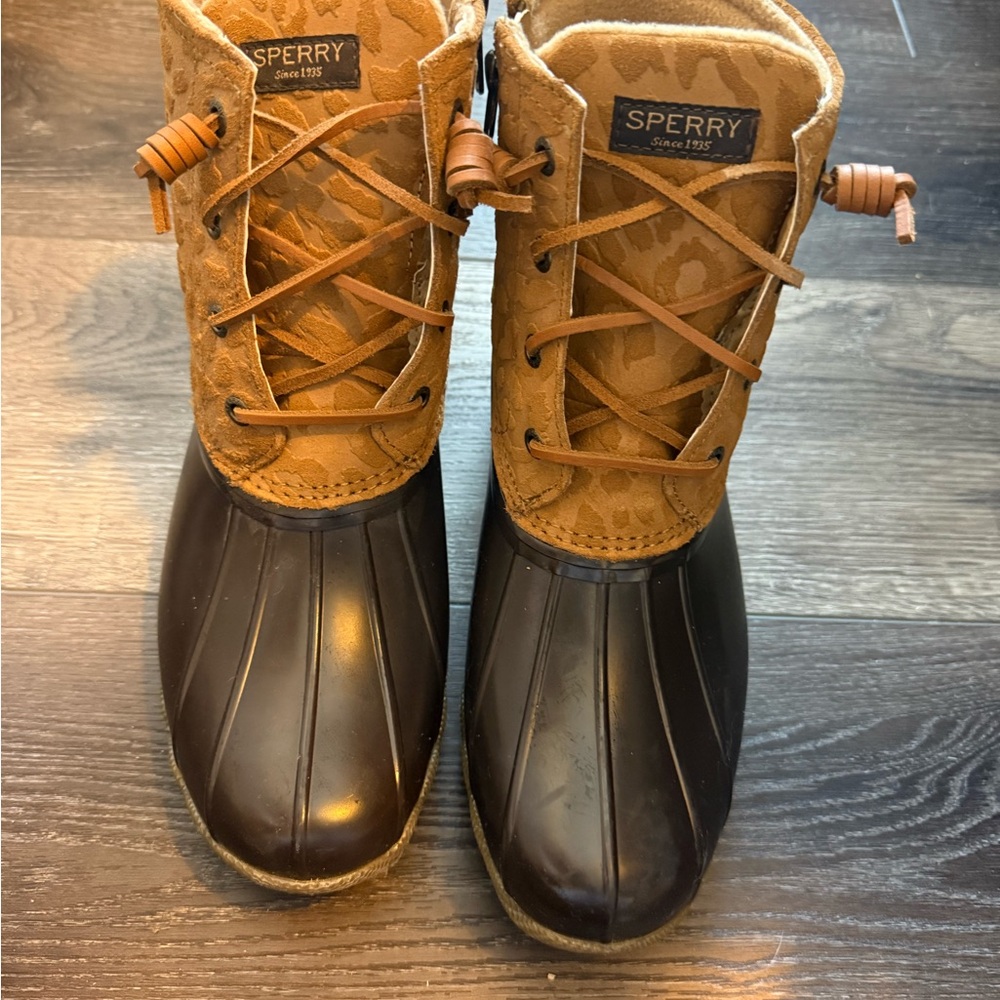 Sperry Tan Fleece-Lined Boots